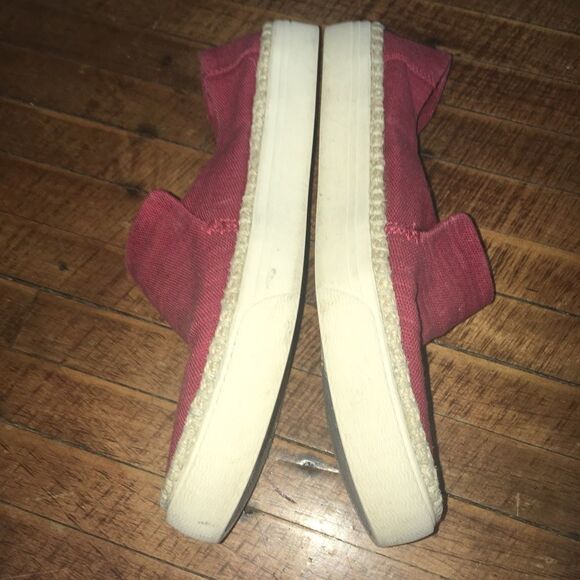 Tom’s deep red burlap slip on size 10 shoes - Picture 2 of 5